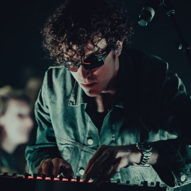 review: Ofenbach (live) - 01/04 - Tolhuistuin Ofenbach