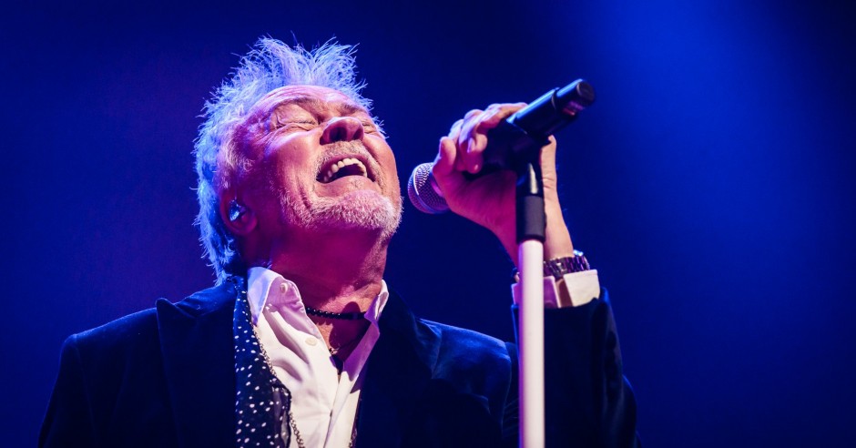 Bekijk de Paul Young - 20/02 - TivoliVredenburg foto's