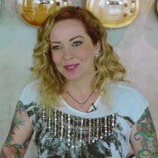 Video: Anneke van Giersbergen lanceert VUUR om te kunnen rocken