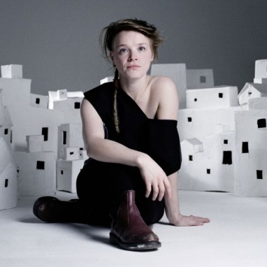 Wallis Bird