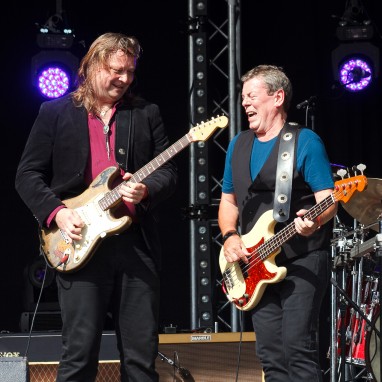 Band of Friends news_groot