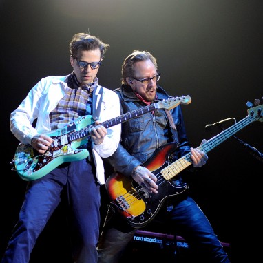 review: Weezer - 08/04 - Heineken Music Hall Weezer