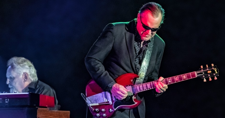 Festivalinfo review: Joe Bonamassa - 12/04 - AFAS Live