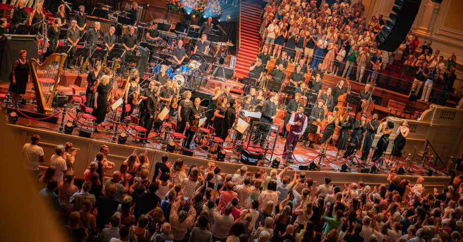 Festivalinfo review: Claude / Metropole Orkest - 01/07 - Concertgebouw