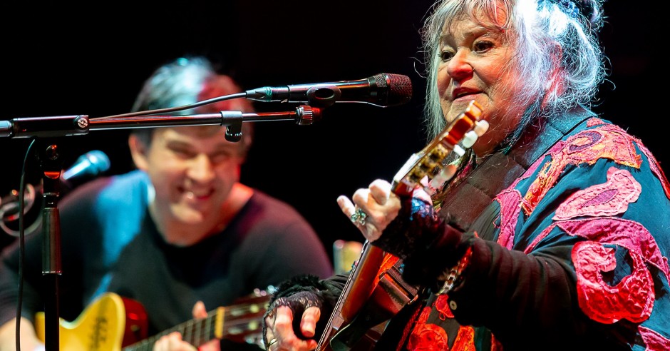 Festivalinfo review: Melanie - 08/09 - TivoliVredenburg