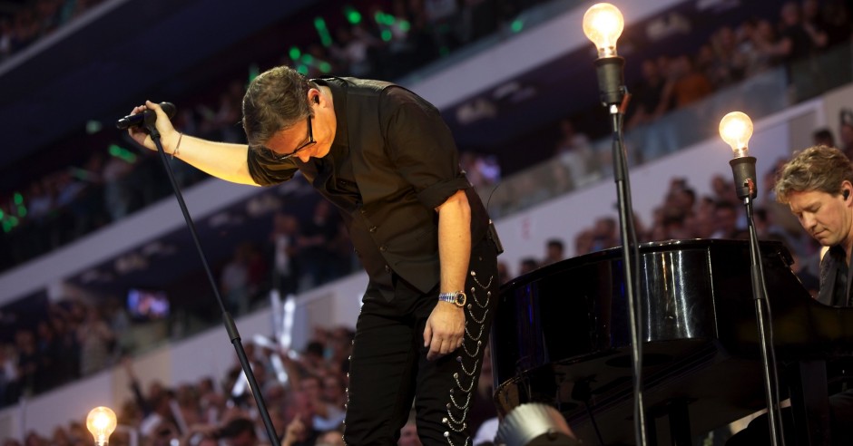 Festivalinfo review: Guus Meeuwis Groots met een zachte G 2019 - 14/06 - Philips Stadion