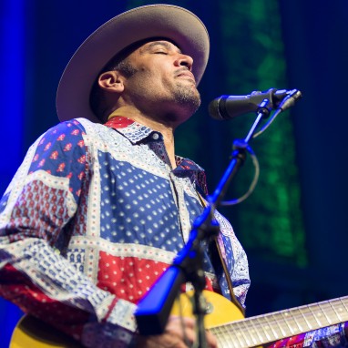 review: Ben Harper & Charlie Musselwhite Ben Harper