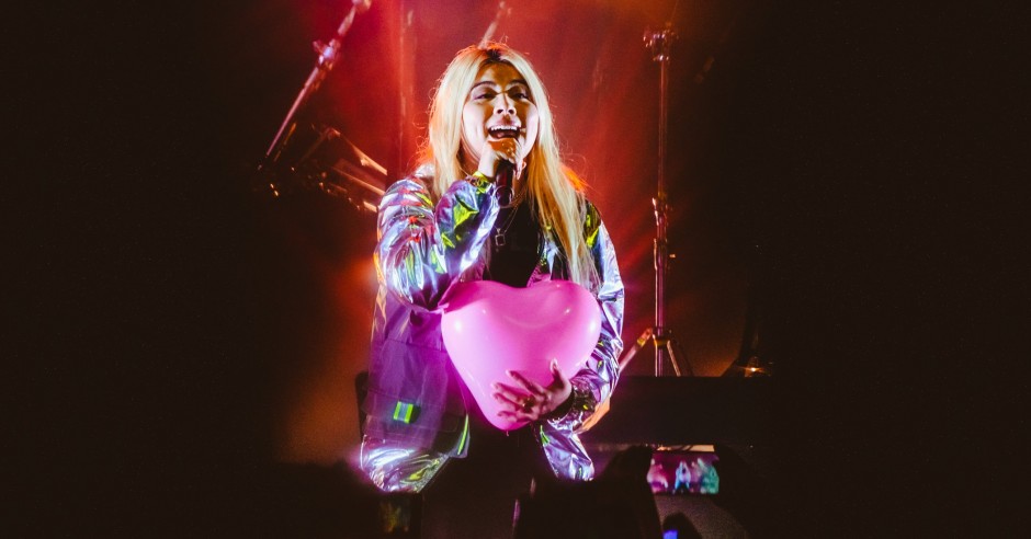 Festivalinfo review: Hayley Kiyoko - 19/02 - Paradiso