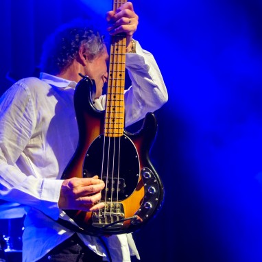 review: John Illsley of Dire Straits - 10/03 - Boerderij John Illsley & Band