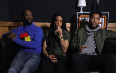 Video: Zwart Licht wil zich onderscheiden van 'feest'-hiphop