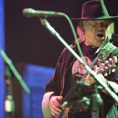 Neil Young & Crazy Horse