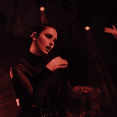 review: Banks - 06/03 - Paradiso Banks