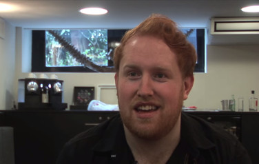 Video: Veel rare synthesizers' op debuutalbum Gavin James
