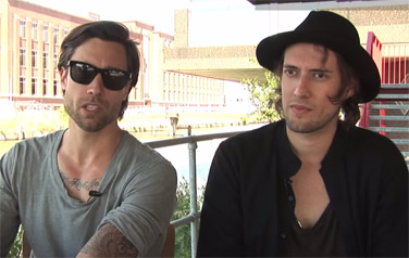 Video: Kensington vol vertrouwen door gouden single