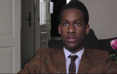Video: Leon Bridges vindt moderne popmuziek over de top