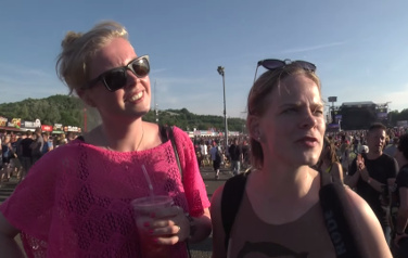Video: Pinkpop-publiek wenst Dave Grohl een spoedig herstel toe