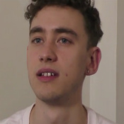 Video: Years & Years had megahit King bijna niet uitgebracht