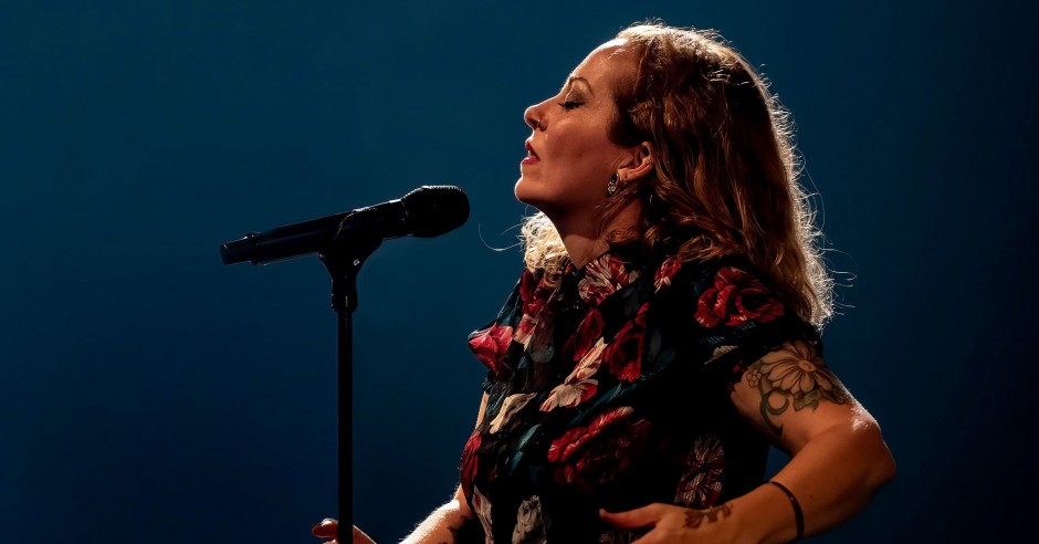 Bekijk de Anneke van Giersbergen - 11/11 - Podium Victorie foto's