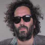Video: Destroyer’s Dan Bejar eindelijk tevreden met eigen zang