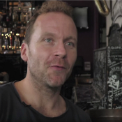Video: Mike Mago mogelijk met nieuwe single naar ADE