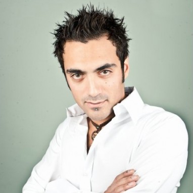 Ummet Ozcan groot