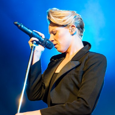 La Roux