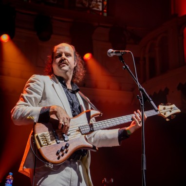 review: Donny Benét - 30/03 - Paradiso Donny Benét