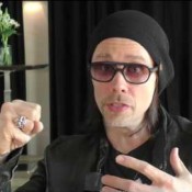 Video: Alter Bridge verwoordt de Amerikaanse desillusie
