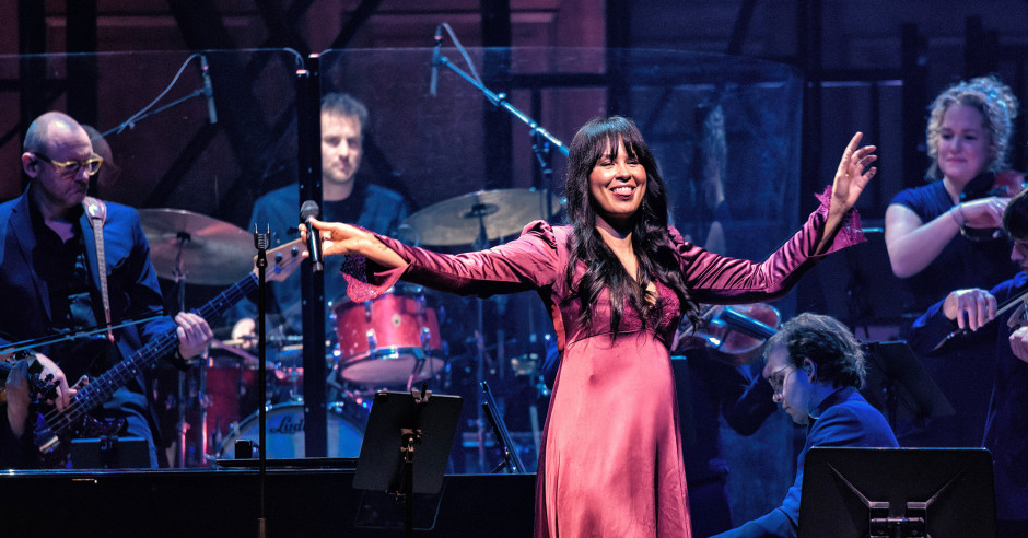 Festivalinfo review: Amsterdam Sinfonietta / Maria Mena - 19/01 - Concertgebouw