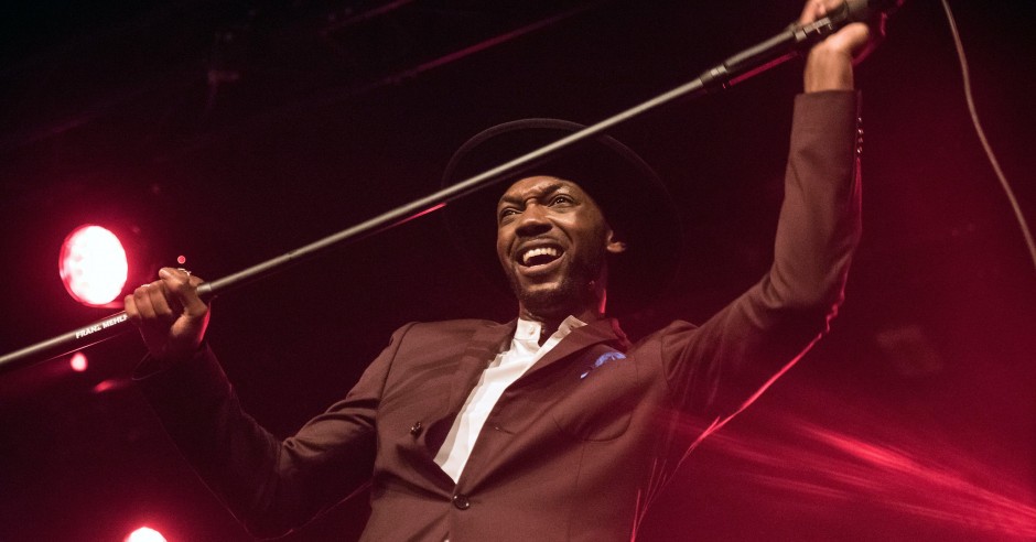 Festivalinfo review: Baloji - 20/01 - Paradiso Noord (Tolhuistuin)