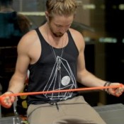 Video: 1 minute 'till showtime: Jeremy Loops in TivoliVredenburg
