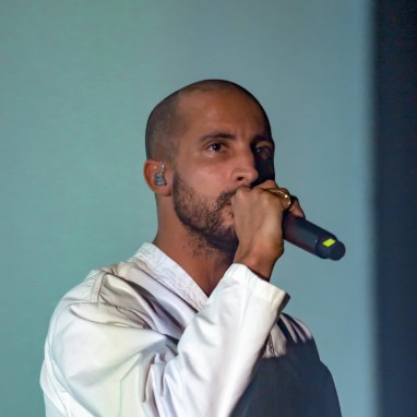 Rapper 'Willem' bekend van The Opposites, kondigt solo - tour door ...