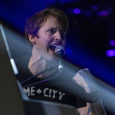review: James Blunt - 6/11 - AFAS Live James Blunt