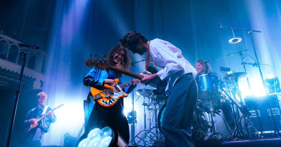 Festivalinfo review: WIES - 23/04 - Paradiso