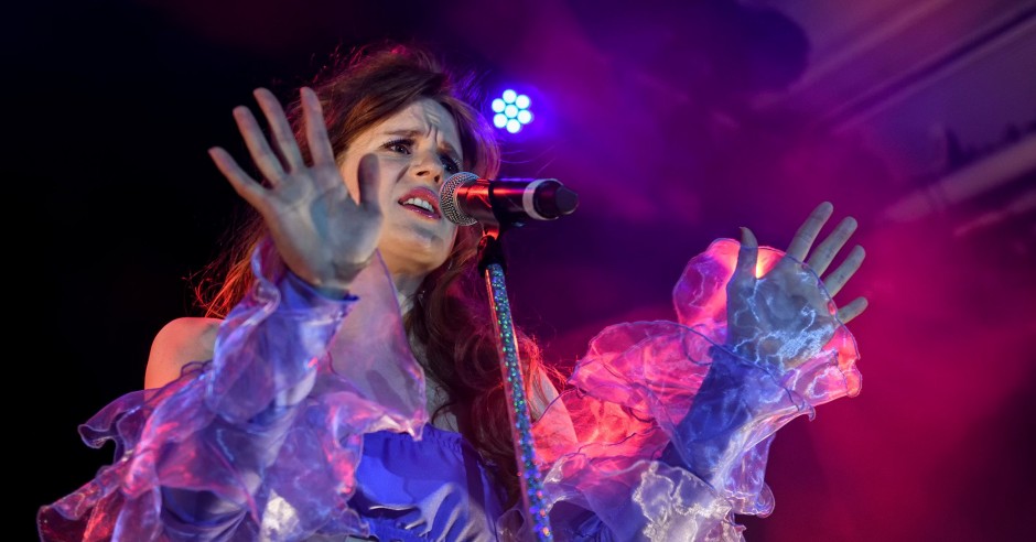 Festivalinfo review: Merol - 28/03 - Paradiso
