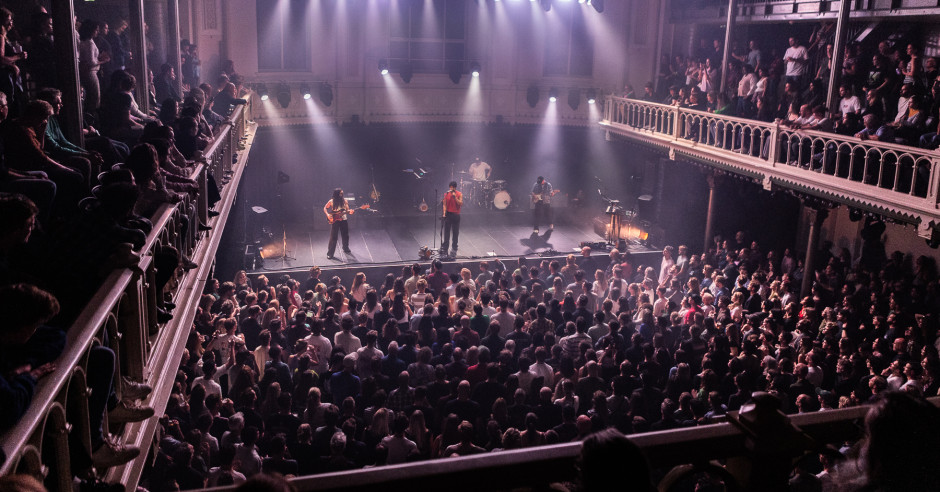 Bekijk de Young the Giant - 15/10 - Paradiso foto's