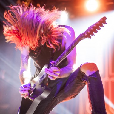 review: Of Mice & Men - 6/4 - Melkweg Of Mice & Men