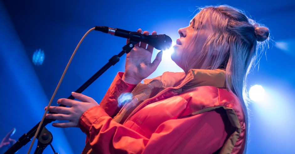 Bekijk de Billie Eilish - 27/10 - Melkweg Upstairs foto's