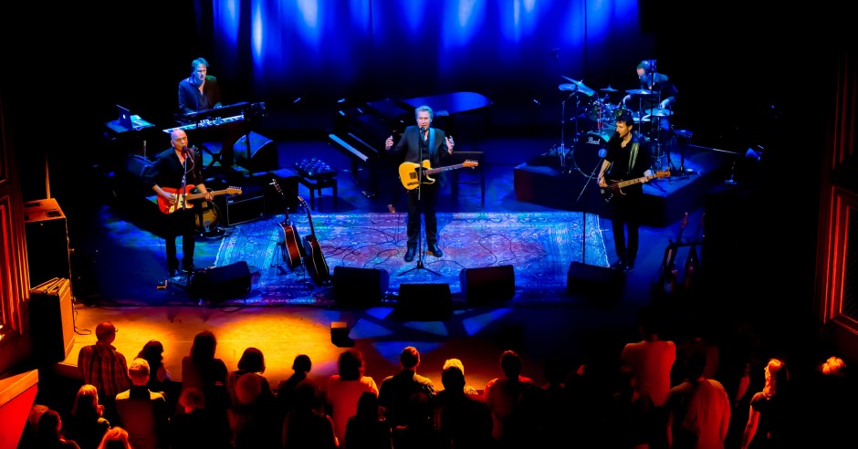 Bekijk de Frank Boeijen - 17/05 - Leidse Schouwburg foto's