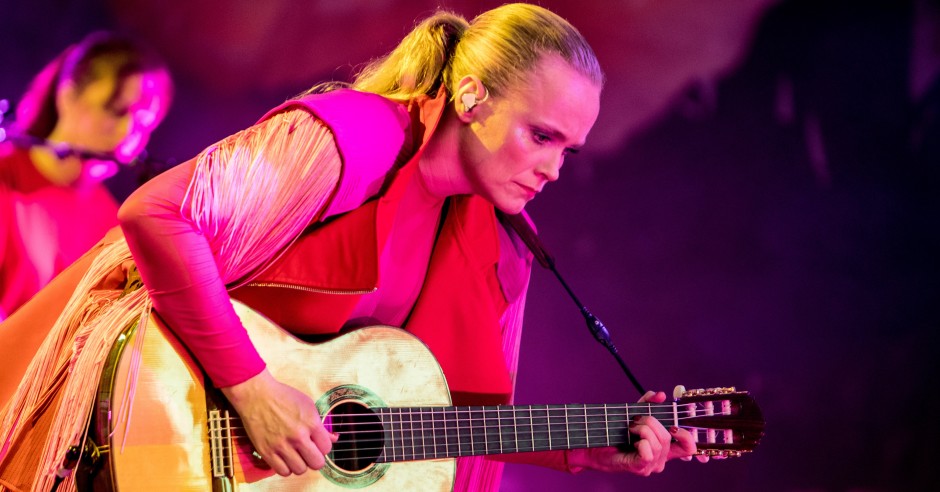 Festivalinfo review: Ane Brun 03/08 Openluchttheater Goffert