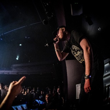 review: Donnie - 11/4 - TivoliVredenburg Donnie (NL)