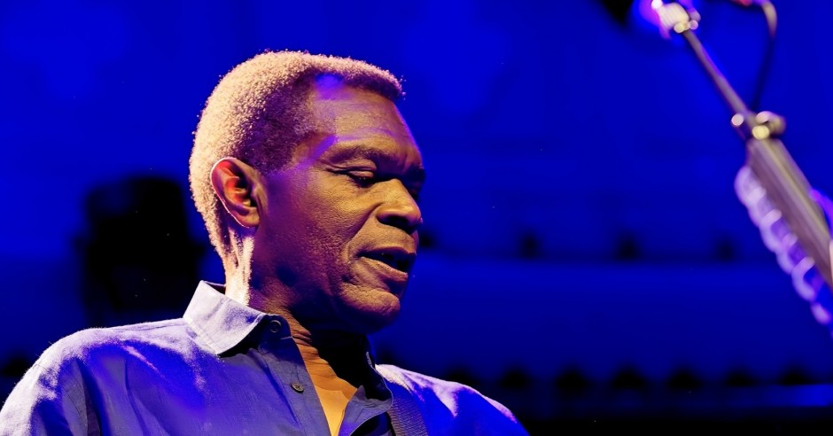 Bekijk de The Robert Cray Band - 02/06 - Paradiso foto's