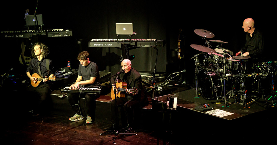 Festivalinfo review: Midge Ure - 09/03 - TivoliVredenburg
