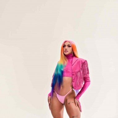 Pabllo Vittar news_groot