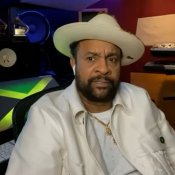Video: Shaggy wil grenzen verleggen met nieuw kerst-album