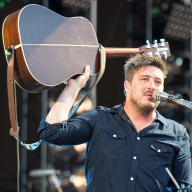 review: Mumford and Sons - 04/05 - Goffertpark Mumford and Sons