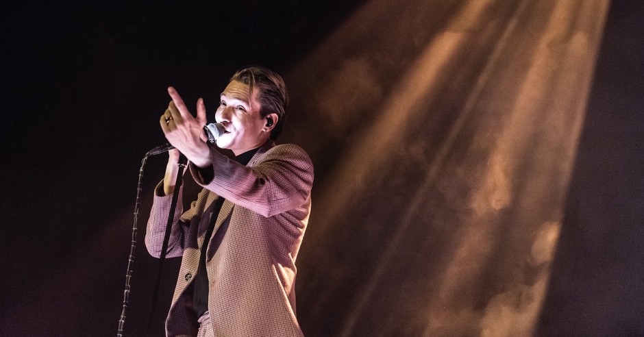 Bekijk de Thomas Azier - 4/12 - TivoliVredenburg foto's