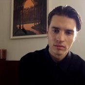 Video: Morpheus houdt de herinnering aan zijn moeder levend in muziek