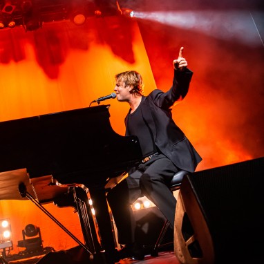 review: Tom Odell - 15/06 - 013, Tilburg Tom Odell