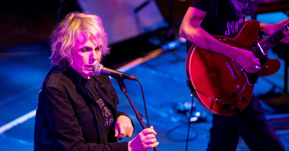 Festivalinfo review: Lucinda Williams - 19/01 - Paradiso